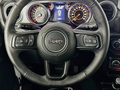 Used 2022 Jeep Wrangler Unlimited Sport AWD/4WD image 25