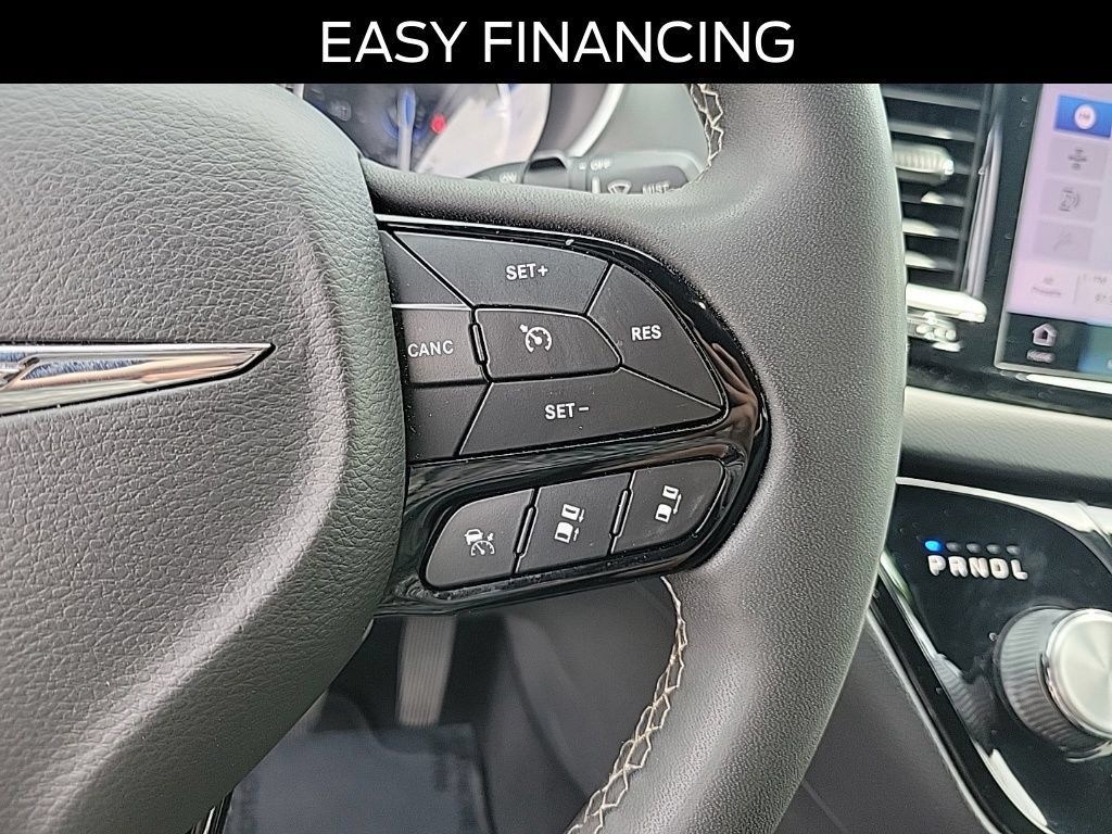 Used 2022 Chrysler Pacifica Touring-L w/ S Appearance Package FWD image 24