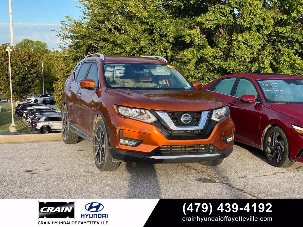 Used 2019 Nissan Rogue SL FWD image 1