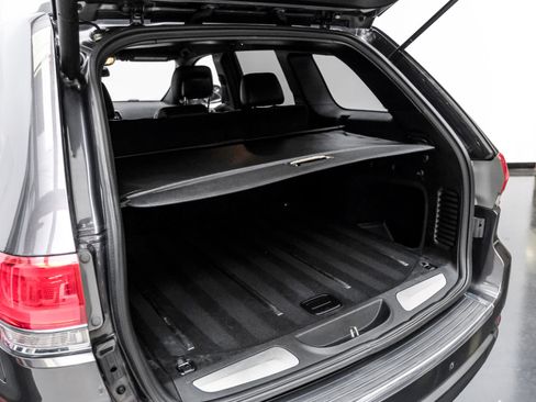 Used 2015 Jeep Grand Cherokee Limited image 49