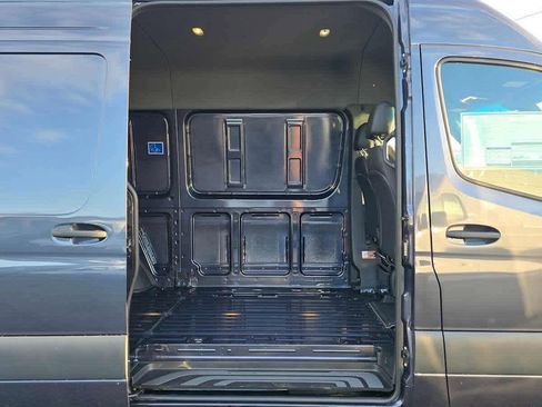 Used 2026 Mercedes-Benz Sprinter 2500 image 15