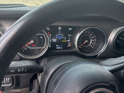 Used 2023 Jeep Gladiator Willys image 20