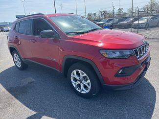 Used 2025 Jeep Compass Latitude w/ Sun & Sound Group 360° Tour