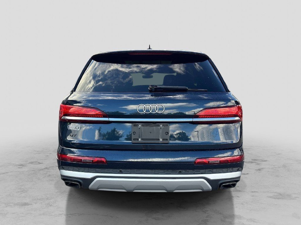 Used 2025 Audi Q7 3.0T Premium Plus AWD/4WD image 4