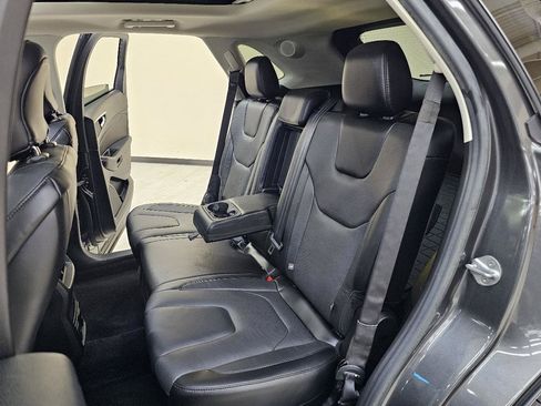 Used 2015 Ford Edge Titanium w/ Equipment Group 302A FWD image 25