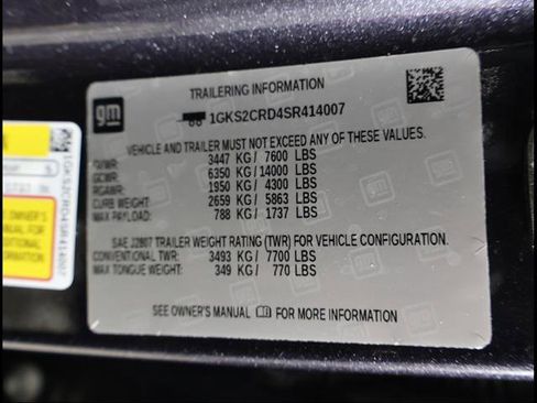Used 2025 GMC Yukon AT4 AWD/4WD image 12