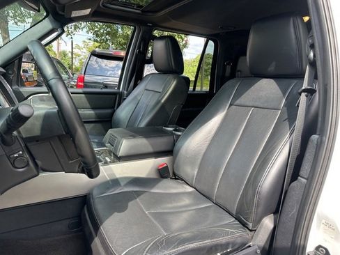 Used 2017 Ford Expedition EL Limited image 9