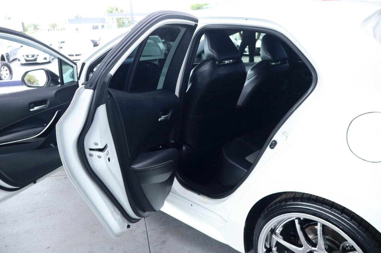 Used 2020 Toyota Corolla XSE FWD image 33