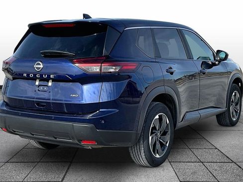 Used 2025 Nissan Rogue SV image 11