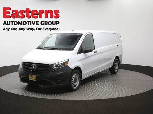 Used 2023 Mercedes-Benz Metris image 50