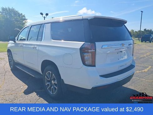 Used 2021 Chevrolet Suburban LT w/ LT Signature Plus Package AWD/4WD image 3