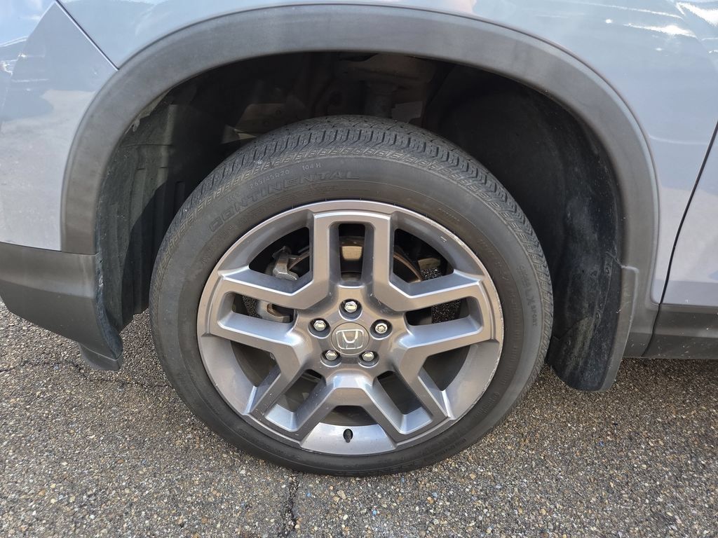 Used 2023 Honda Passport EX-L image 3
