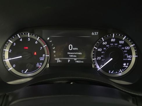 Used 2024 Toyota Highlander XLE image 22