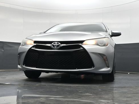 Used 2015 Toyota Camry SE FWD image 47