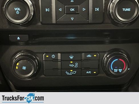 Used 2015 Ford F150 XLT image 17