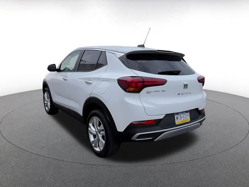 Used 2025 Buick Encore GX Preferred AWD/4WD image 11
