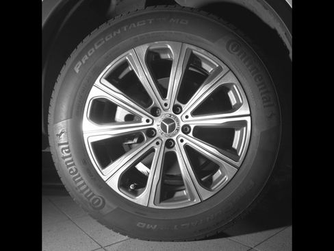 Certified 2023 Mercedes-Benz GLC 300 image 10
