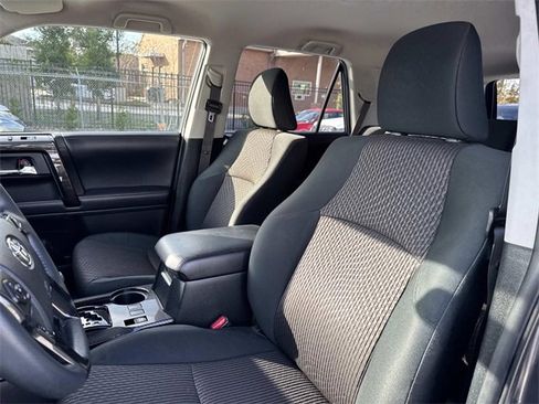 Used 2018 Toyota 4Runner TRD Off-Road image 16