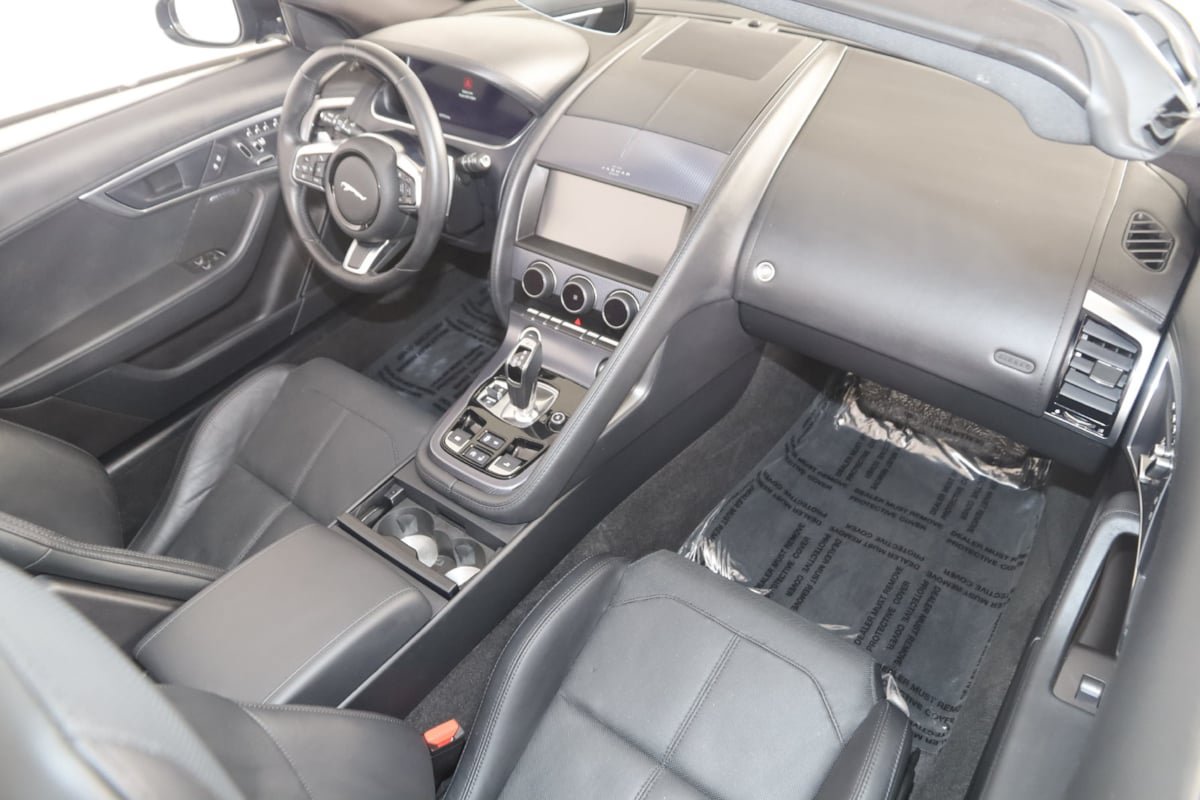 Used 2024 Jaguar F-TYPE R-Dynamic RWD image 13