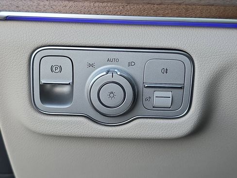 New 2026 Mercedes-Benz GLE 450 4MATIC Coupe image 26