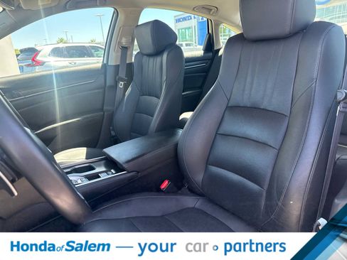 Used 2019 Honda Accord EX-L image 11