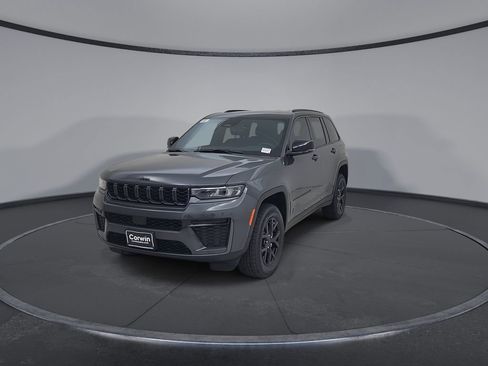 New 2026 Jeep Grand Cherokee Laredo image 6