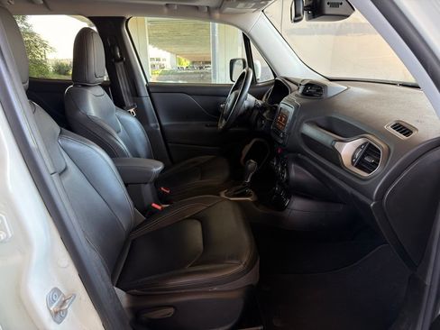 Used 2016 Jeep Renegade Limited AWD/4WD image 30