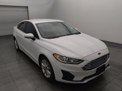 Used 2019 Ford Fusion SE FWD image 13