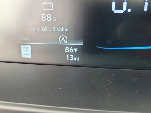 New 2026 Hyundai Elantra SE FWD image 18