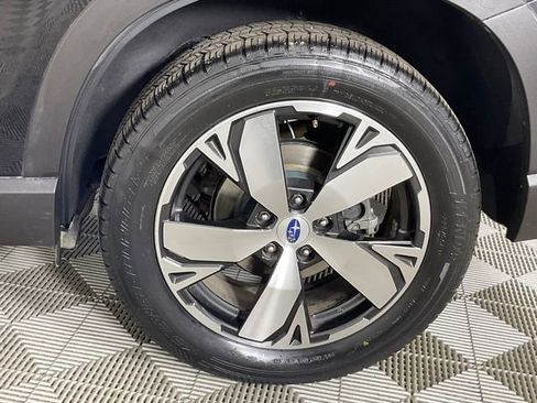 Used 2019 Subaru Forester Touring w/ Popular Package #3 image 9