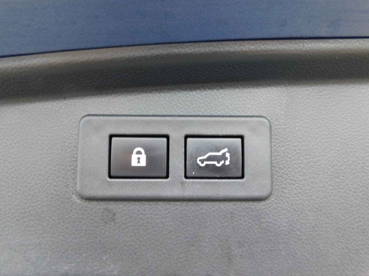 Used 2022 Subaru Outback Premium AWD/4WD image 7