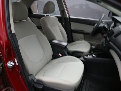Used 2010 Kia Forte EX image 25