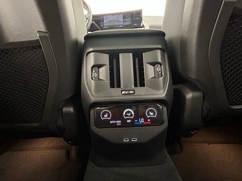 Used 2025 BMW X3 xDrive30i w/ Premium Package image 33