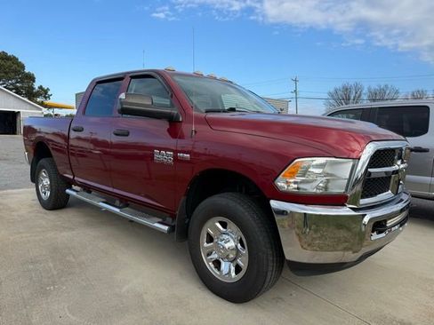 Used 2014 RAM 2500 Tradesman w/ Chrome Appearance Group image 4