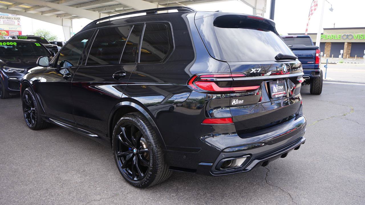 Used 2024 BMW X7 xDrive40i w/ M Sport Package AWD/4WD image 5