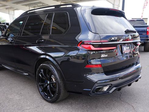 Used 2024 BMW X7 xDrive40i w/ M Sport Package AWD/4WD image 5