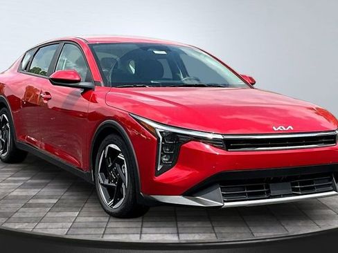 Used 2025 Kia K4 EX FWD image 3