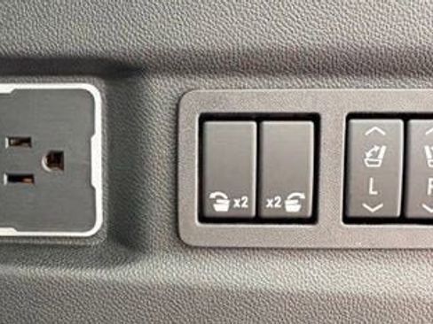 New 2026 GMC Yukon AT4 w/ AT4 Premium Plus Package AWD/4WD image 12