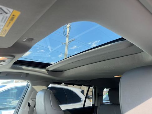 Used 2022 Toyota Highlander XLE image 38