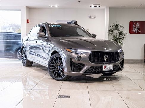 Used 2019 Maserati Levante S GranSport image 5