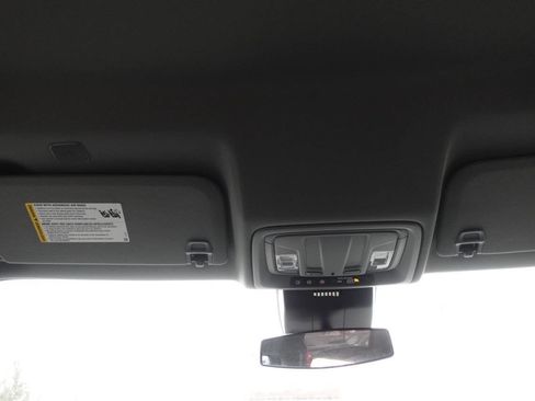 Used 2023 Chevrolet Silverado 1500 Custom image 42