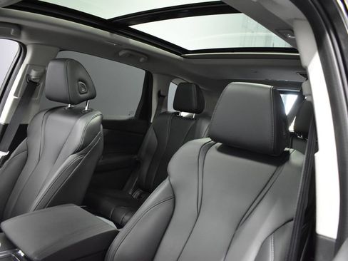 Used 2023 Acura MDX SH-AWD image 16