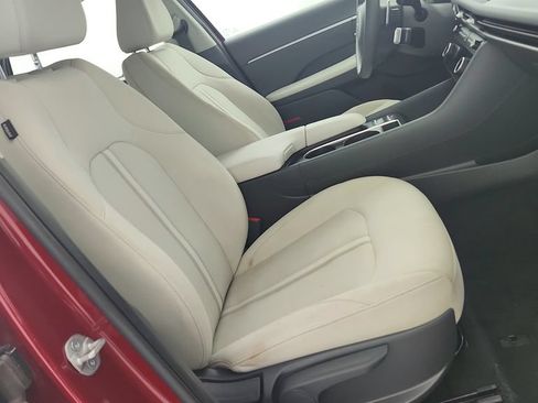 Used 2025 Hyundai Sonata SEL FWD image 29