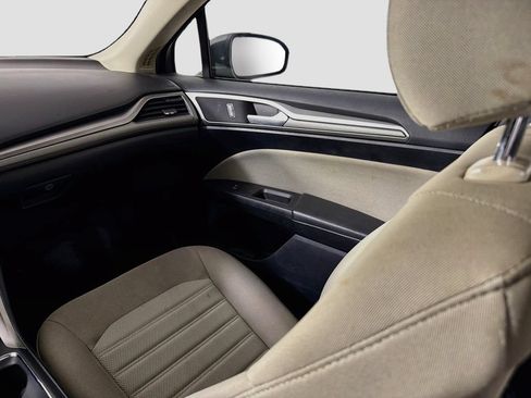 Used 2020 Ford Fusion S FWD image 22