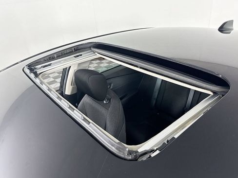 Certified 2023 Honda Accord EX image 40