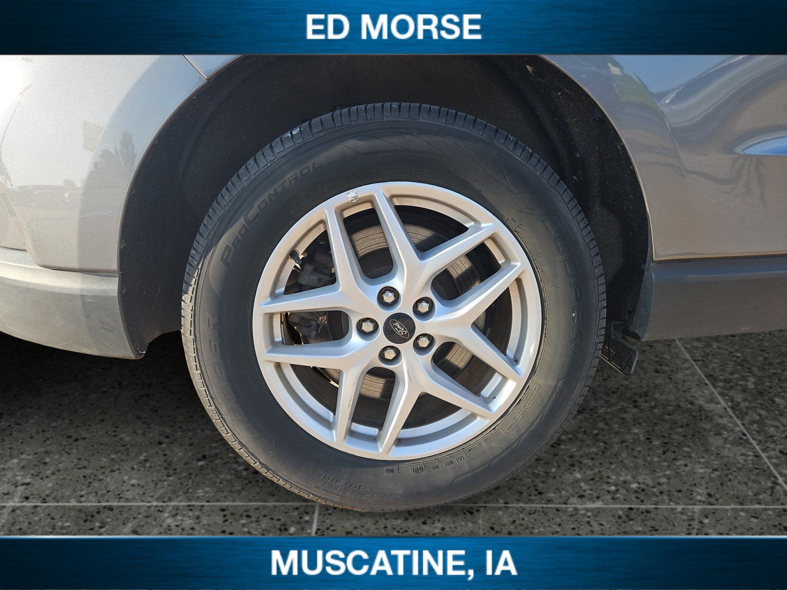 Used 2024 Ford Edge SEL AWD/4WD image 11
