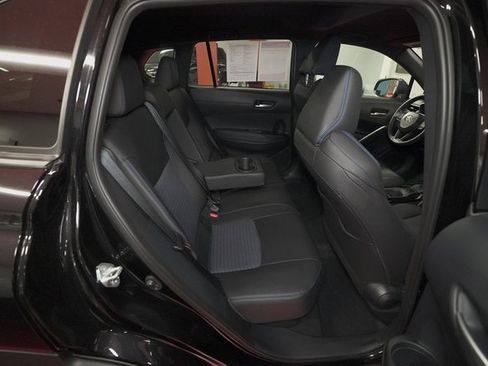 Certified 2024 Toyota Corolla Cross XSE image 28