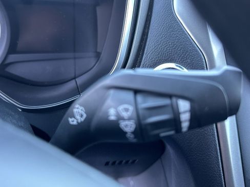 Used 2020 Ford Fusion SE image 27