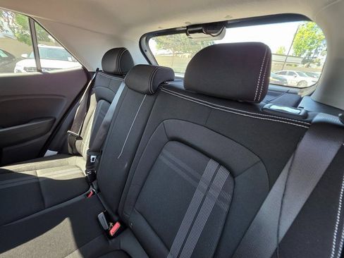 New 2025 Hyundai Venue SEL image 18