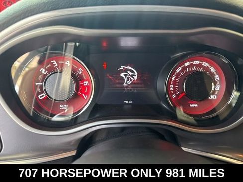 Used 2022 Dodge Challenger SRT Hellcat w/ SRT Black Package RWD image 18